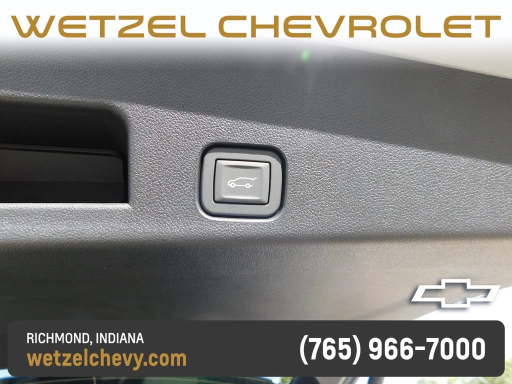 2027 Chevrolet Traverse LT - Photo 23