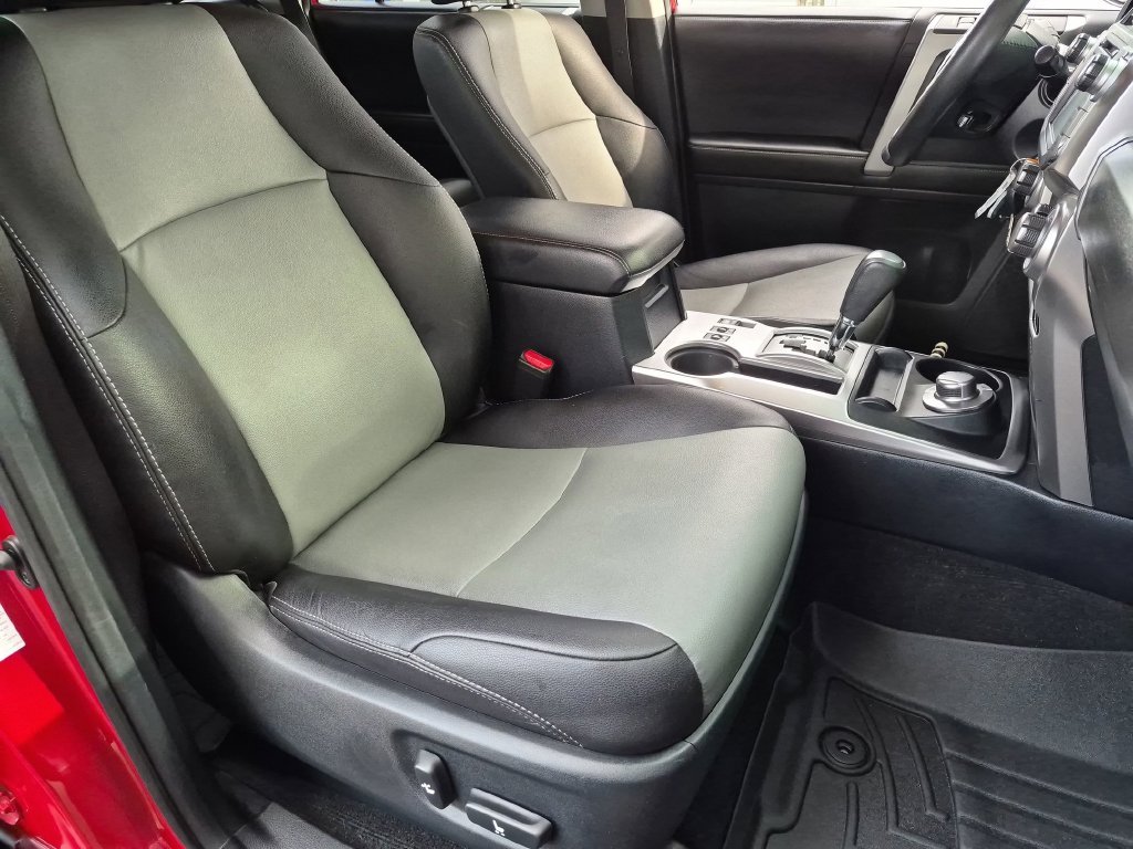 Used 2018 Red Toyota SR5 Premium image 31