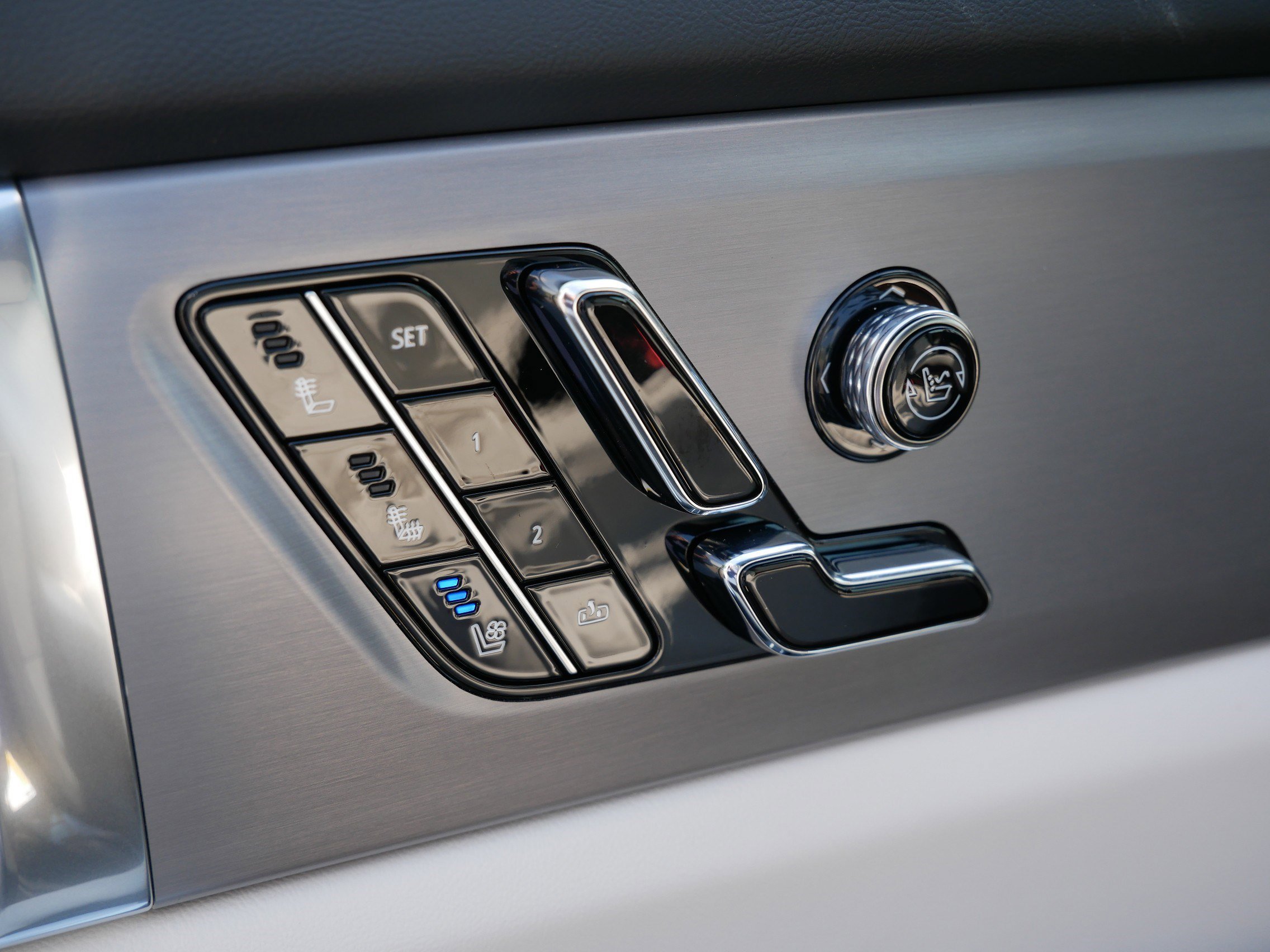 2026 Cadillac VISTIQ Luxury - Photo 17