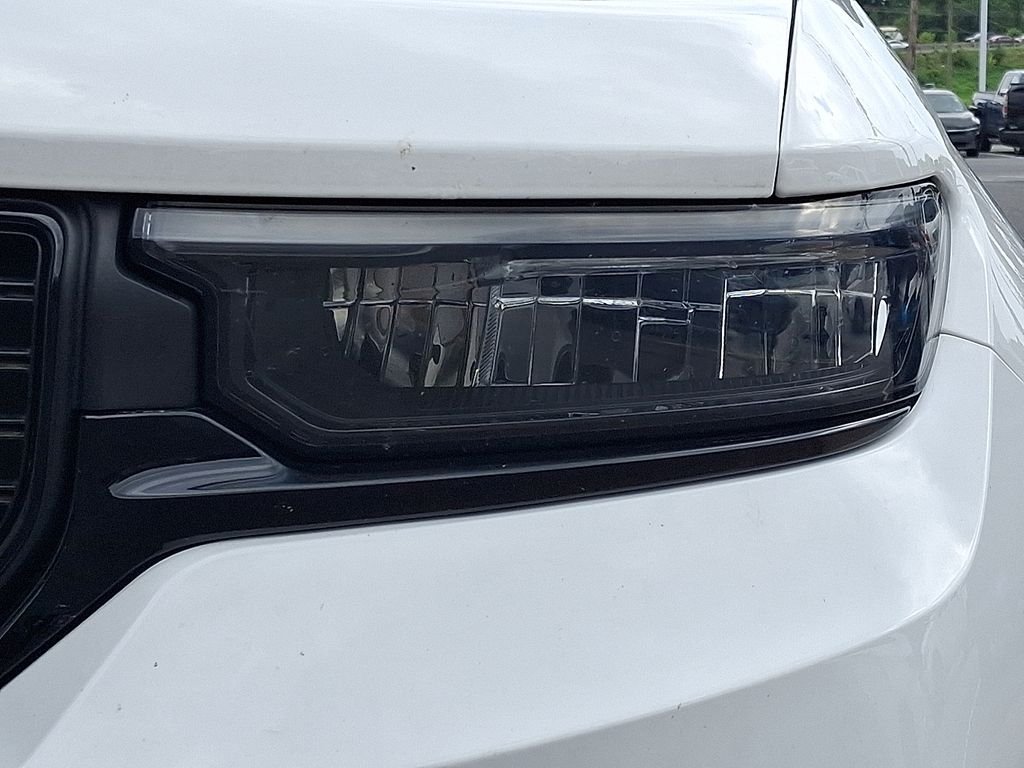 Used 2023 White Jeep Altitude X image 9
