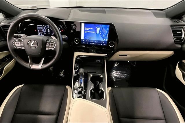 2024 Lexus NX 250 - Photo 18