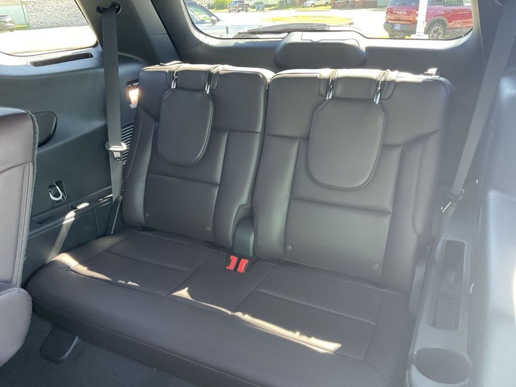 2026 Ford Explorer Platinum - Photo 24