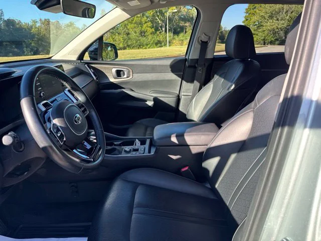 Used 2021 Silver Kia EX image 17