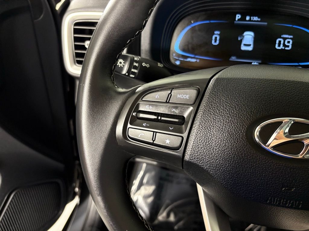 Used 2025 Gray Hyundai SEL image 20