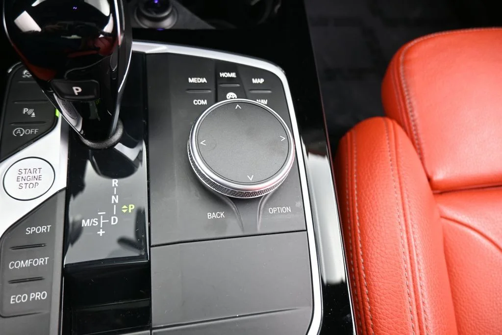 Used 2022 Black Sapphire Metallic BMW M235i xDrive image 27