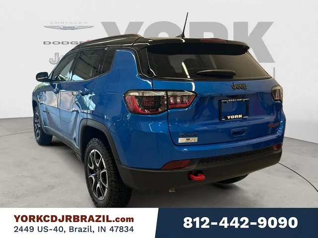 New 2026 Hydro Blue Pearl-Coat Exterior Paint Jeep Trailhawk image 3