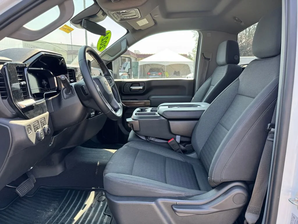 2024 Chevrolet Silverado 3500HD LT - Photo 14