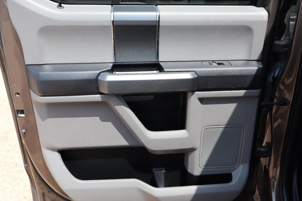 Used 2016 Caribou Metallic Ford XLT image 30