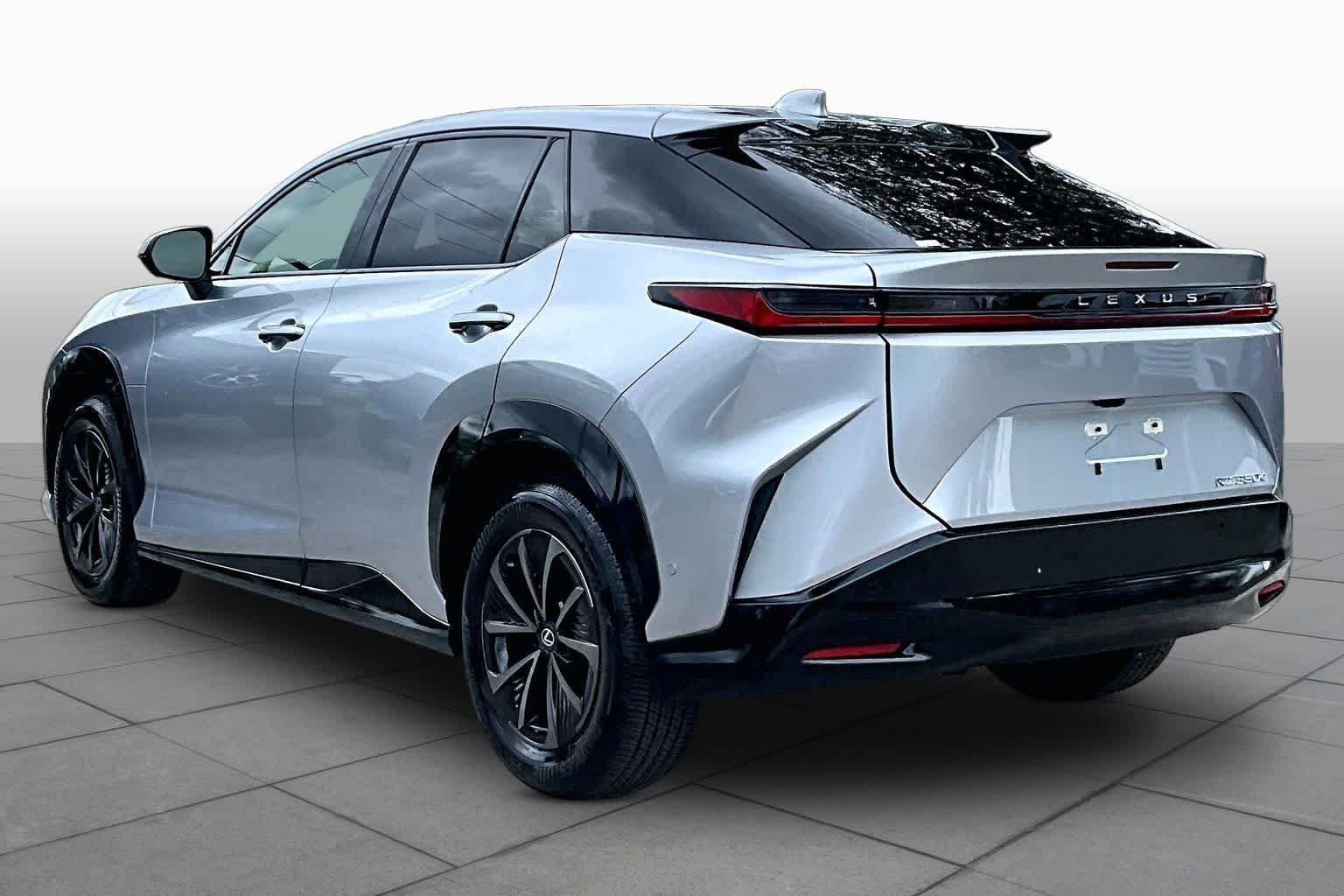 Used 2026 Iridium Lexus Premium image 11
