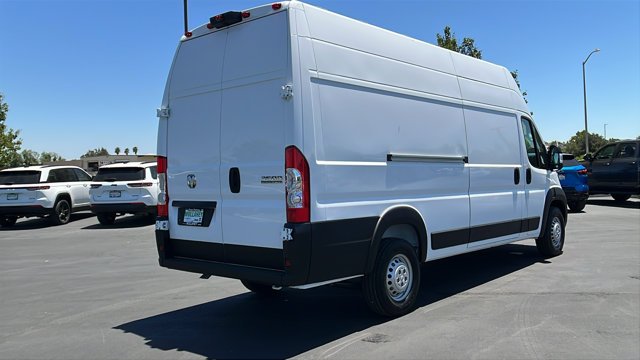 New 2026 Bright White Clearcoat RAM Tradesman image 3