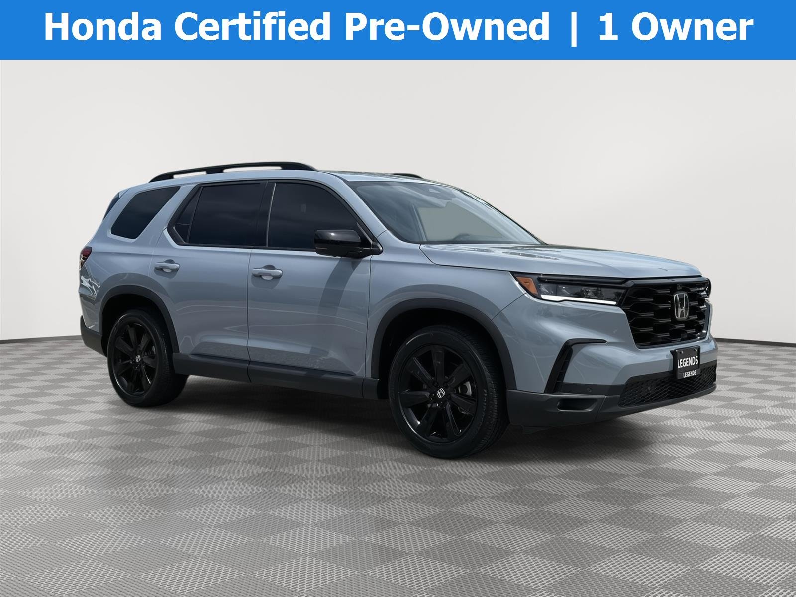 2025 Honda Pilot Black Edition AWD's photo
