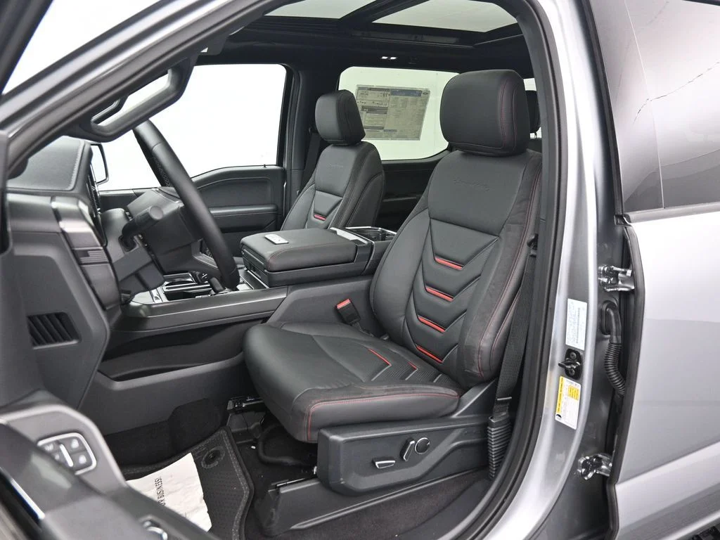 New 2025 Iconic Silver Metallic Ford Lariat image 10