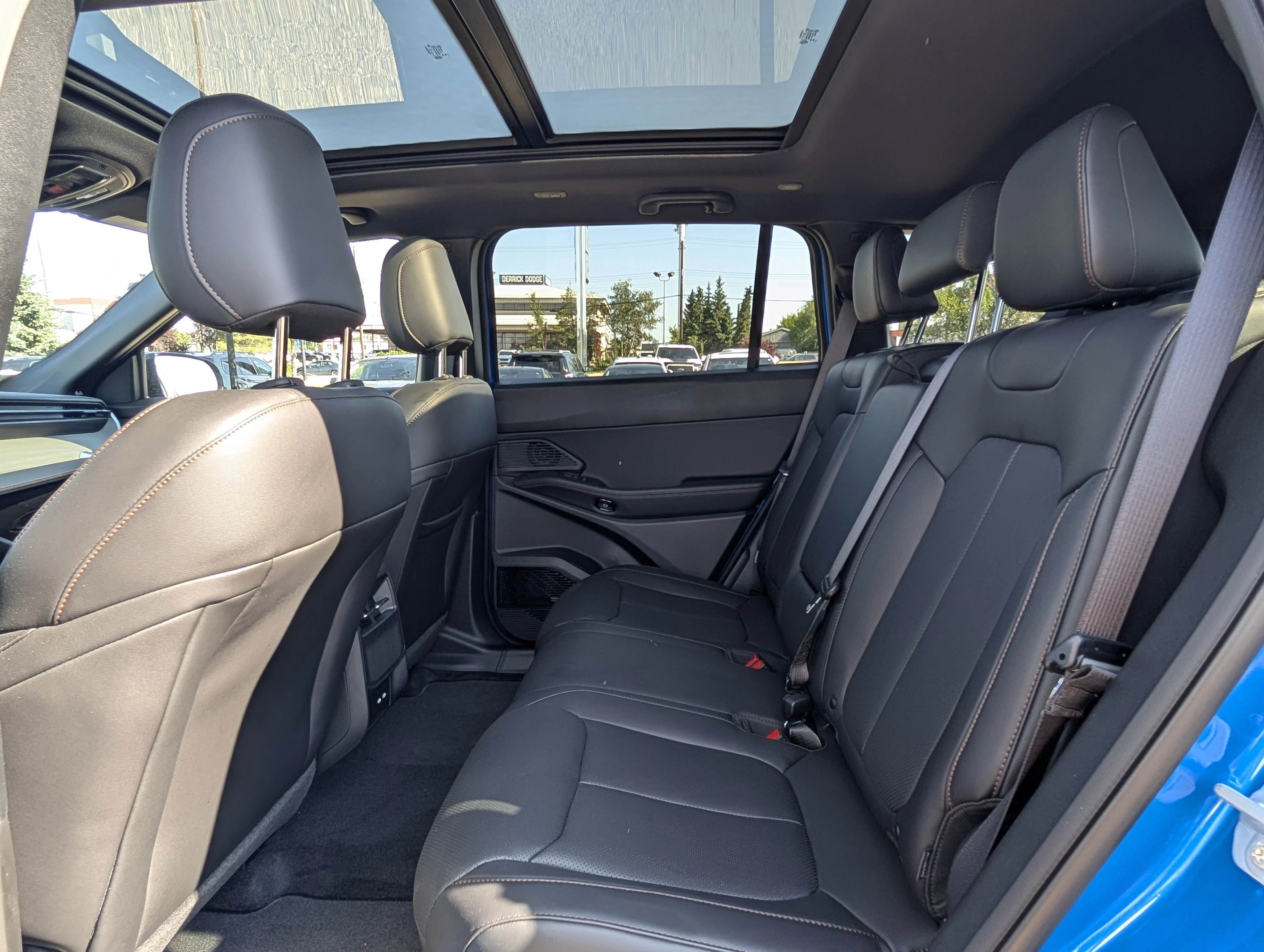 New 2026 Hydro Blue Pearl Jeep Limited image 20