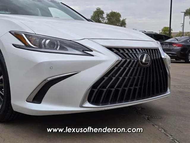 Certified Used 2025 White Lexus 300h image 9