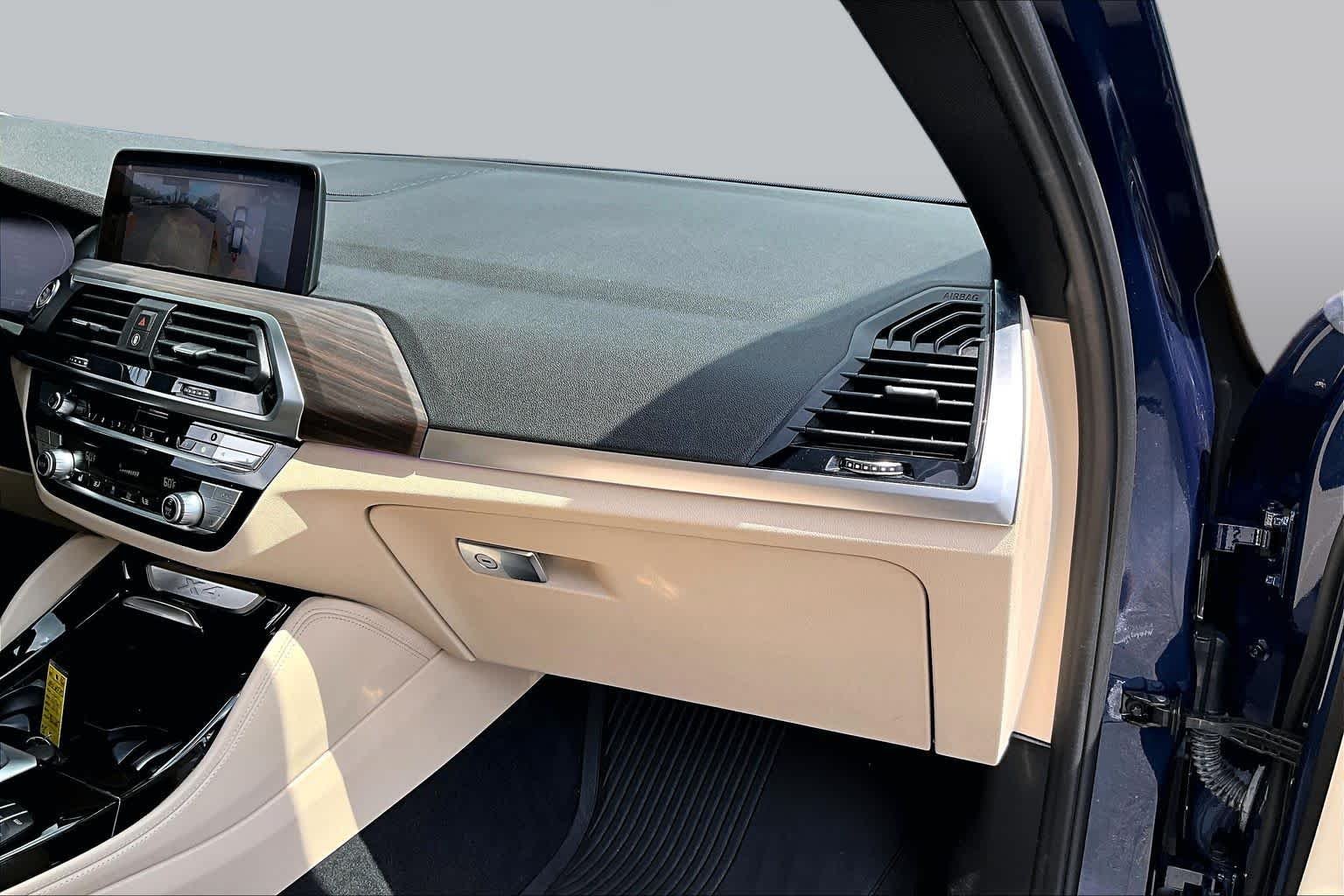 Used 2021 Phytonic Blue Metallic BMW xDrive30i image 19