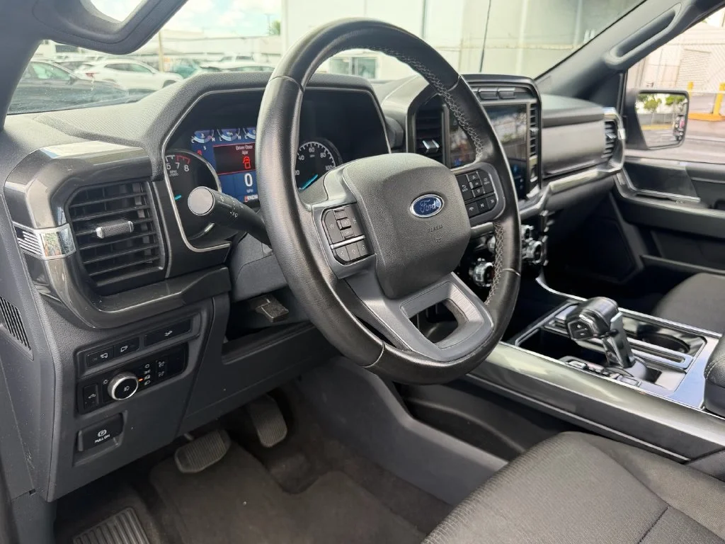 Used 2023 White Ford XLT image 10