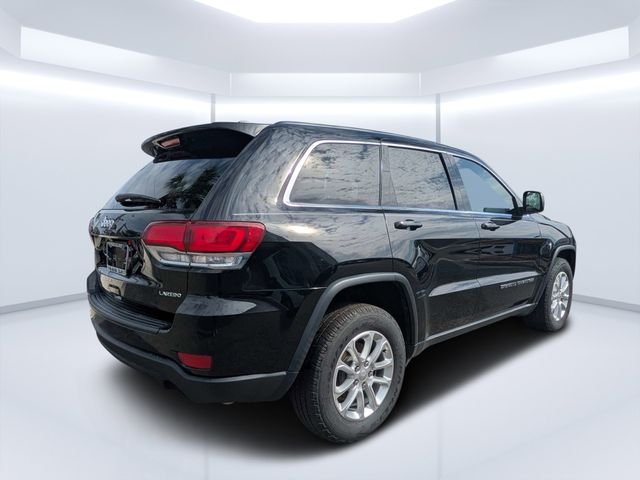 Used 2022 Black Jeep Laredo E image 3