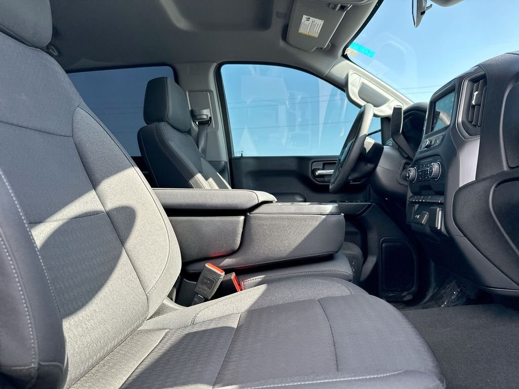 Used 2024 Gray Chevrolet Custom image 13