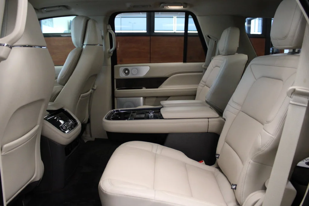 Used 2021 Black Lincoln Reserve image 43