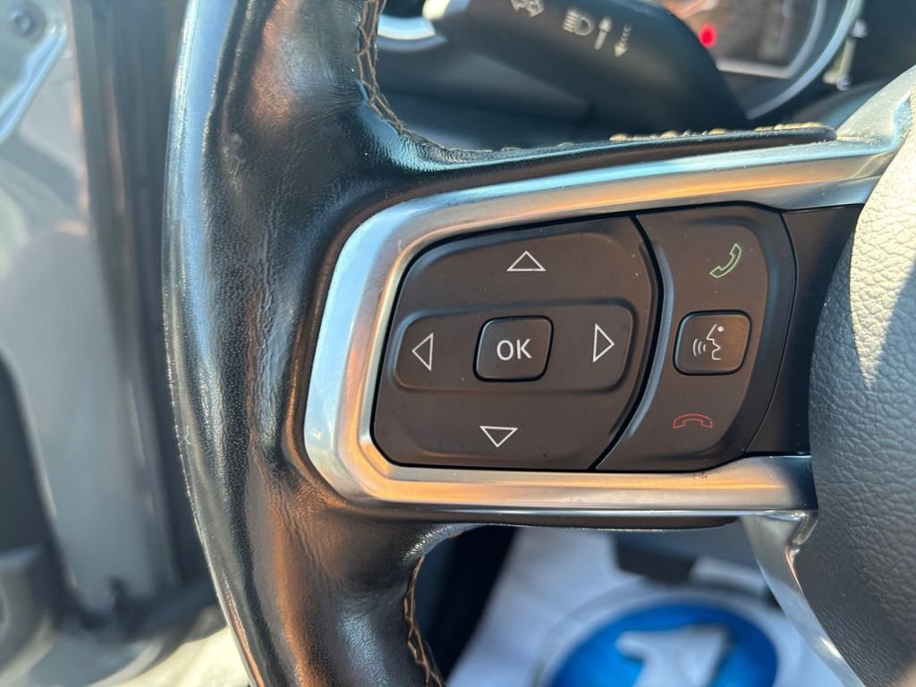 Certified Used 2020 Gray Jeep Overland image 31