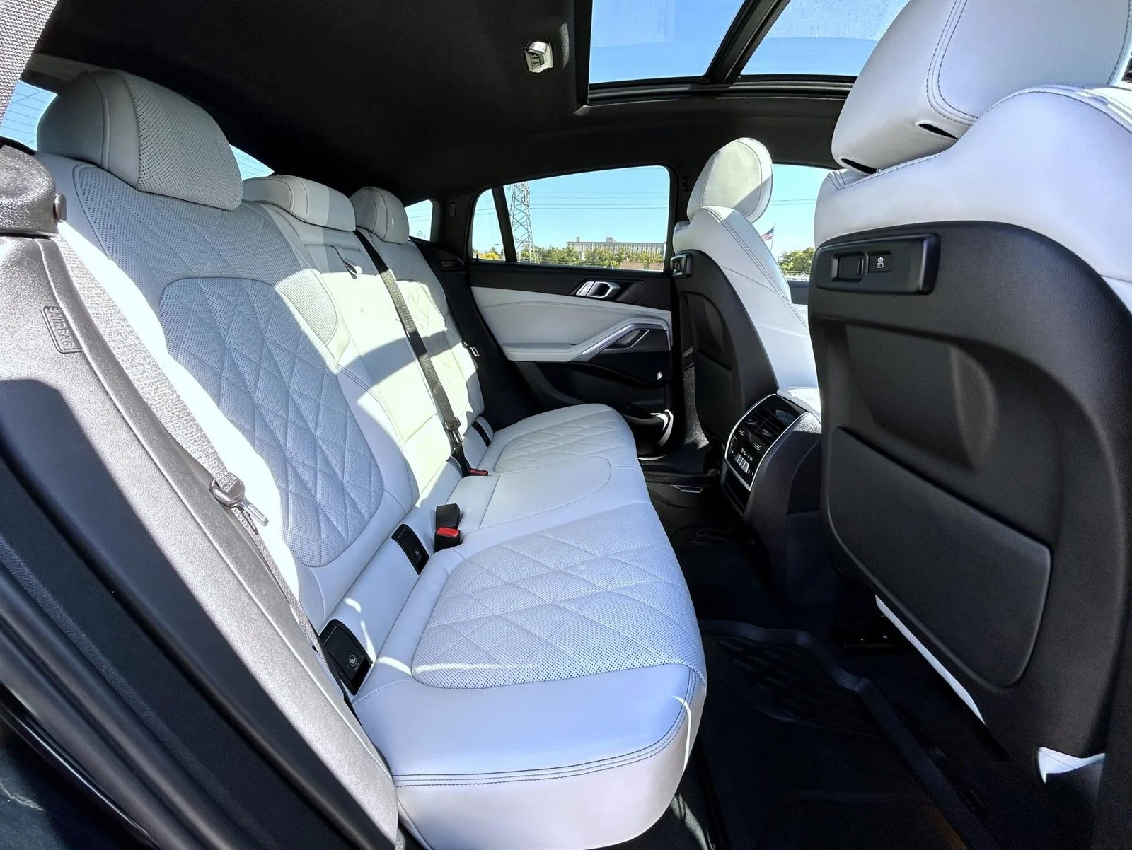 Certified Used 2023 Black BMW xDrive40i image 20