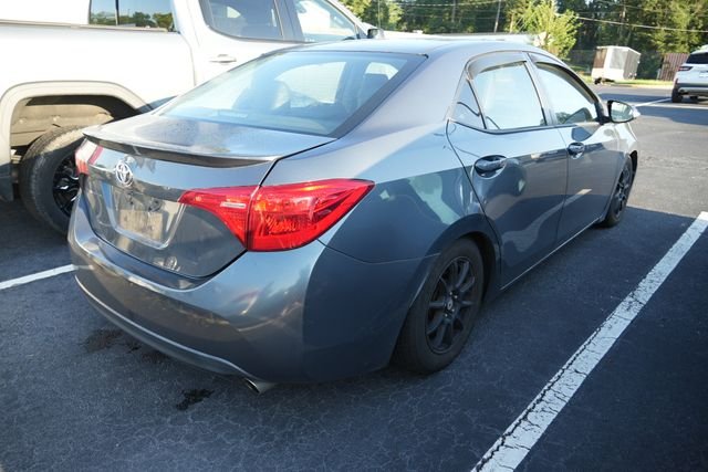 Used 2017 Gray Toyota SE image 6