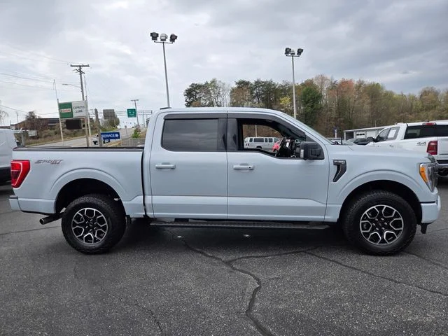 Used 2022 White Ford XLT image 9