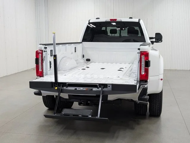 New 2026 Star White Metallic Tri-Coat Ford F-350® King Ranch® image 69