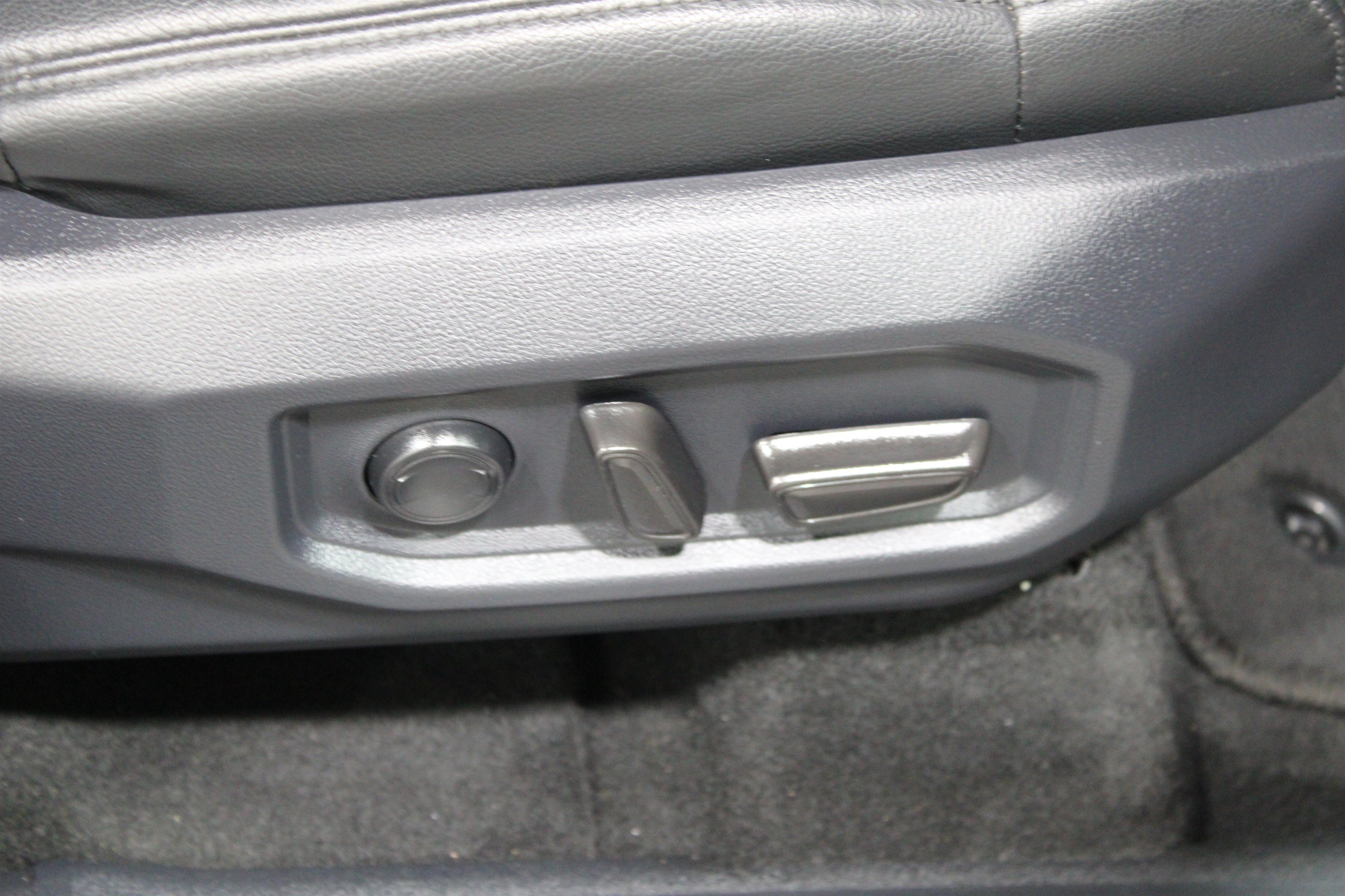 Used 2022 Magnetic Gray Metallic Toyota Crew Cab Limited image 25