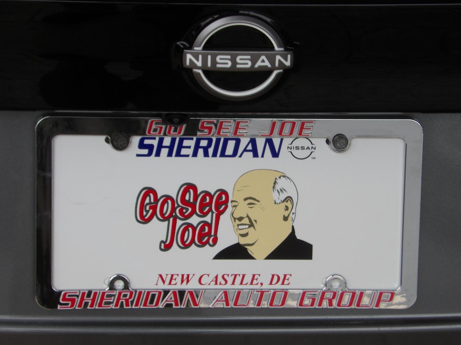 New 2026 Gun Metallic / Scarlet Ember Tintcoat Two-tone Nissan SR image 11