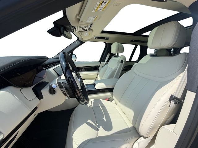 New 2026 Santorini Black Land Rover SE image 10