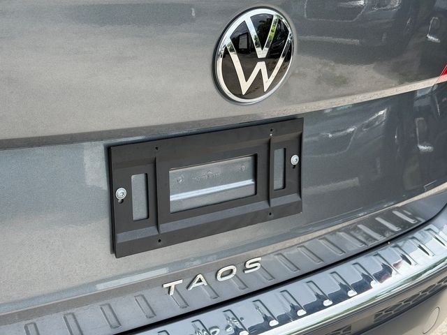 Used 2024 Gray Volkswagen 1.5T SE image 9