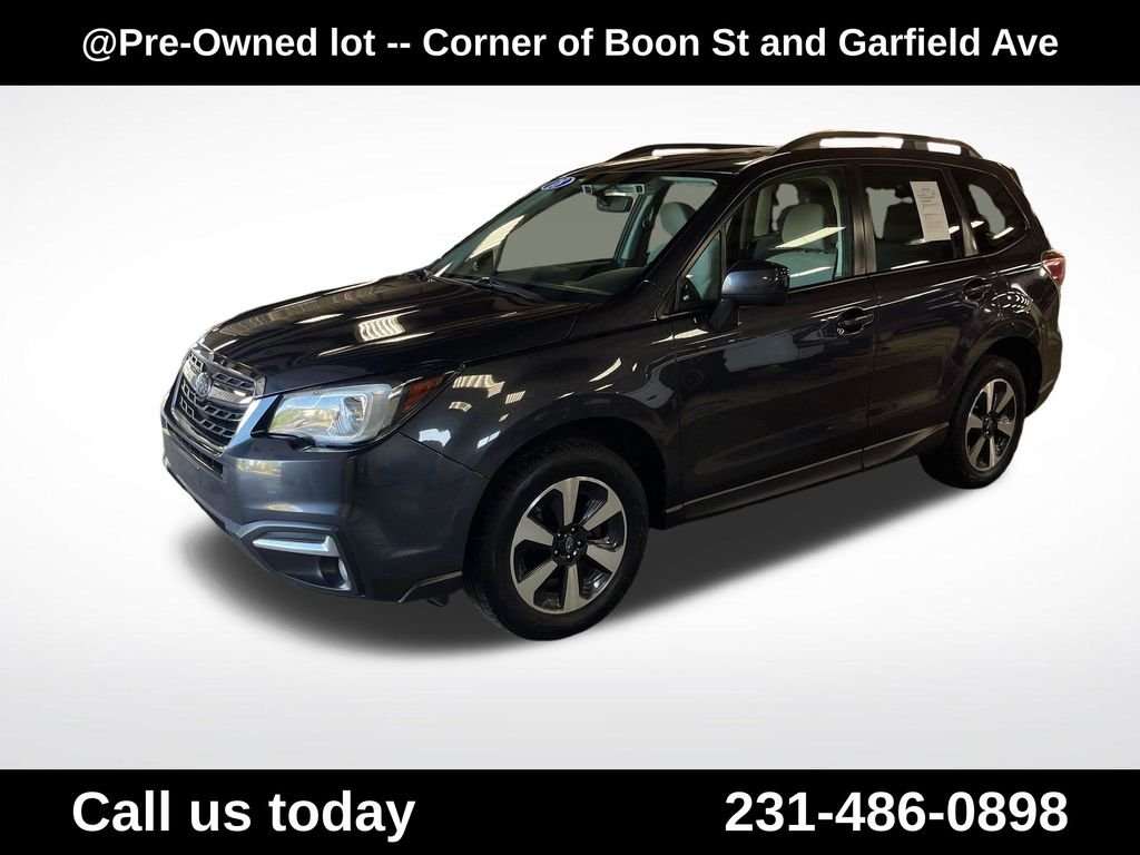 Used 2018 Gray Subaru 2.5i Premium image 1