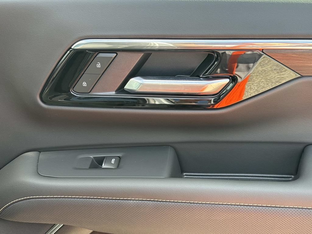 2026 Chevrolet Tahoe Premier - Photo 15