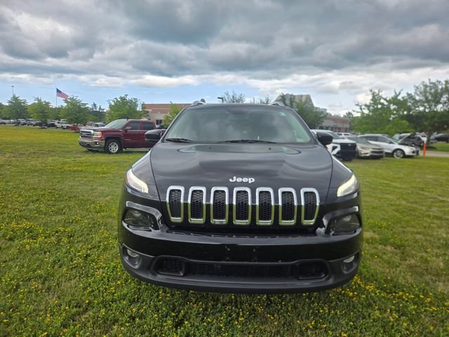 Used 2017 Jeep Cherokee Latitude with VIN 1C4PJMCB0HW546368 for sale in Westlake, OH