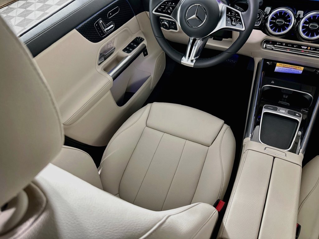 New 2026 Mountain Grey Metallic Mercedes-Benz GLA 250 image 51