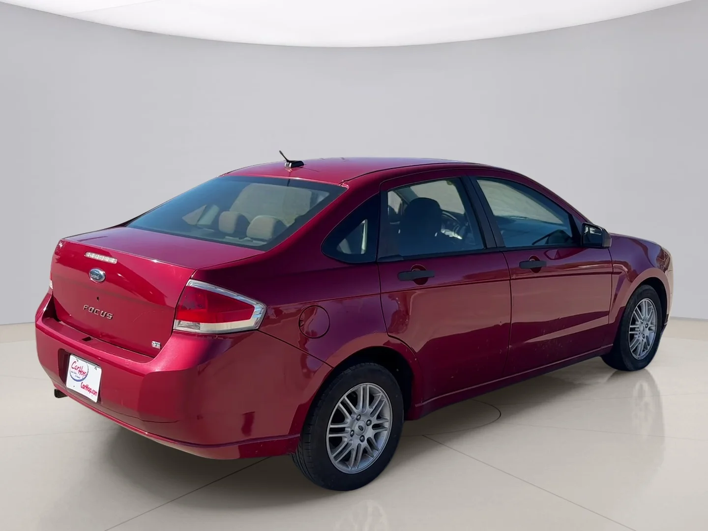 Used 2009 Red Ford SE image 5