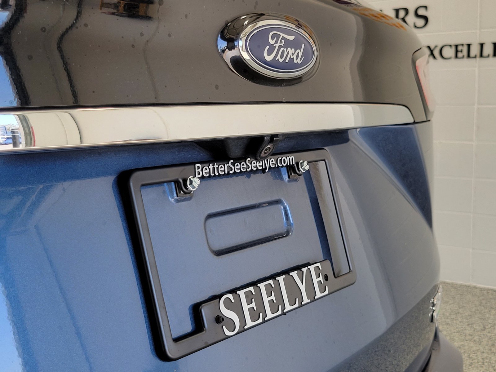 Used 2019 Blue Ford SEL image 35