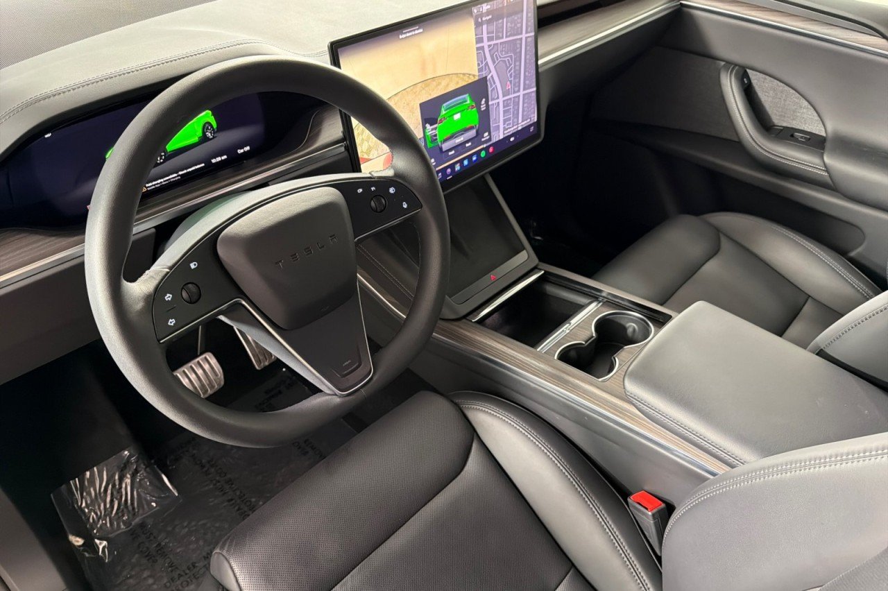 Used 2024 RED Tesla  image 9