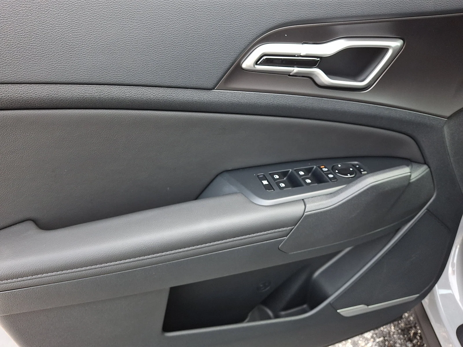 New 2027 Gray Kia EX image 13