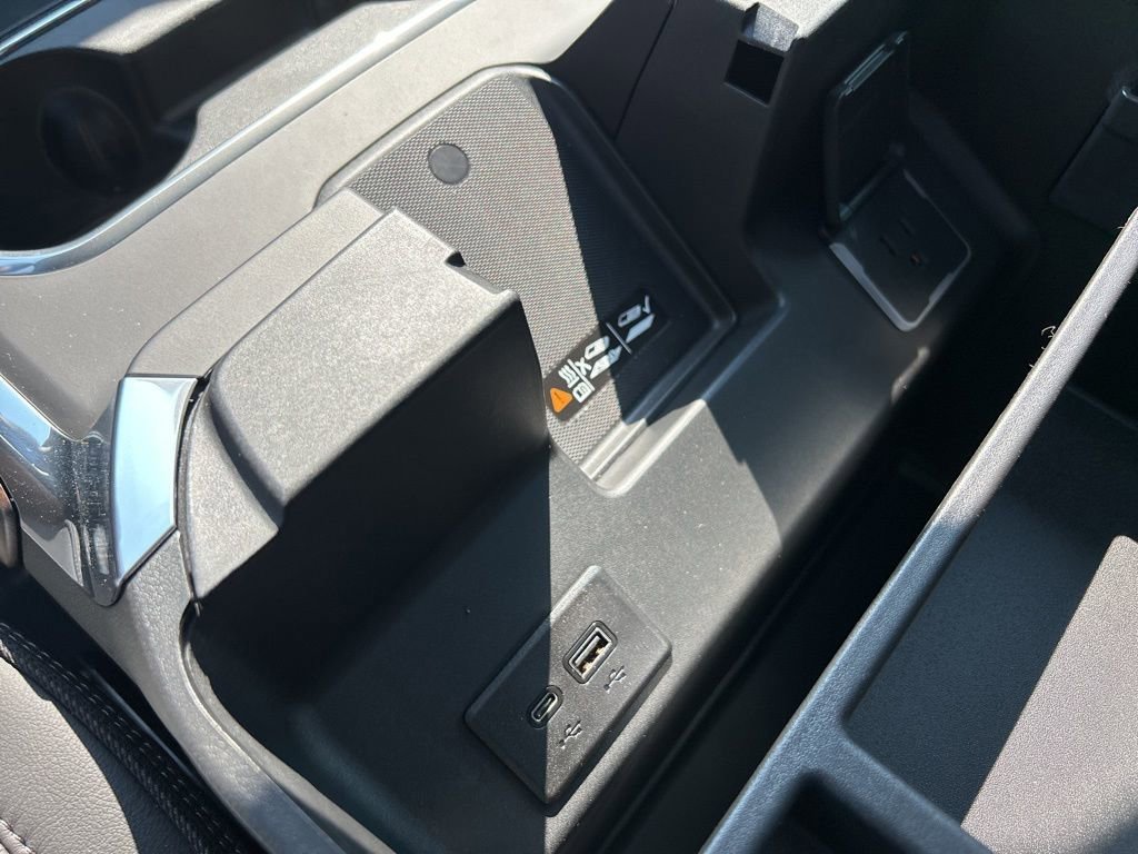 2025 Chevrolet Silverado 2500 HD High Country - Photo 45