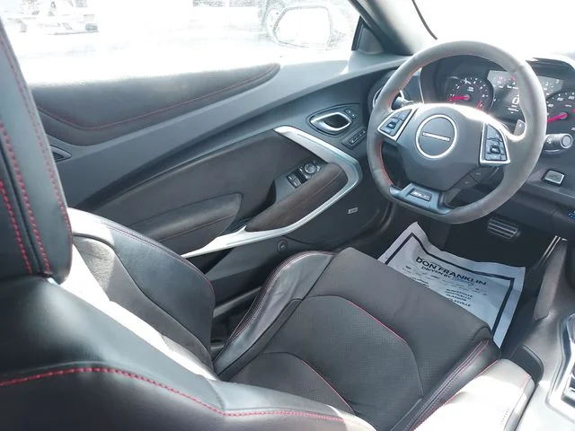 Used 2022 Black Chevrolet ZL1 image 15