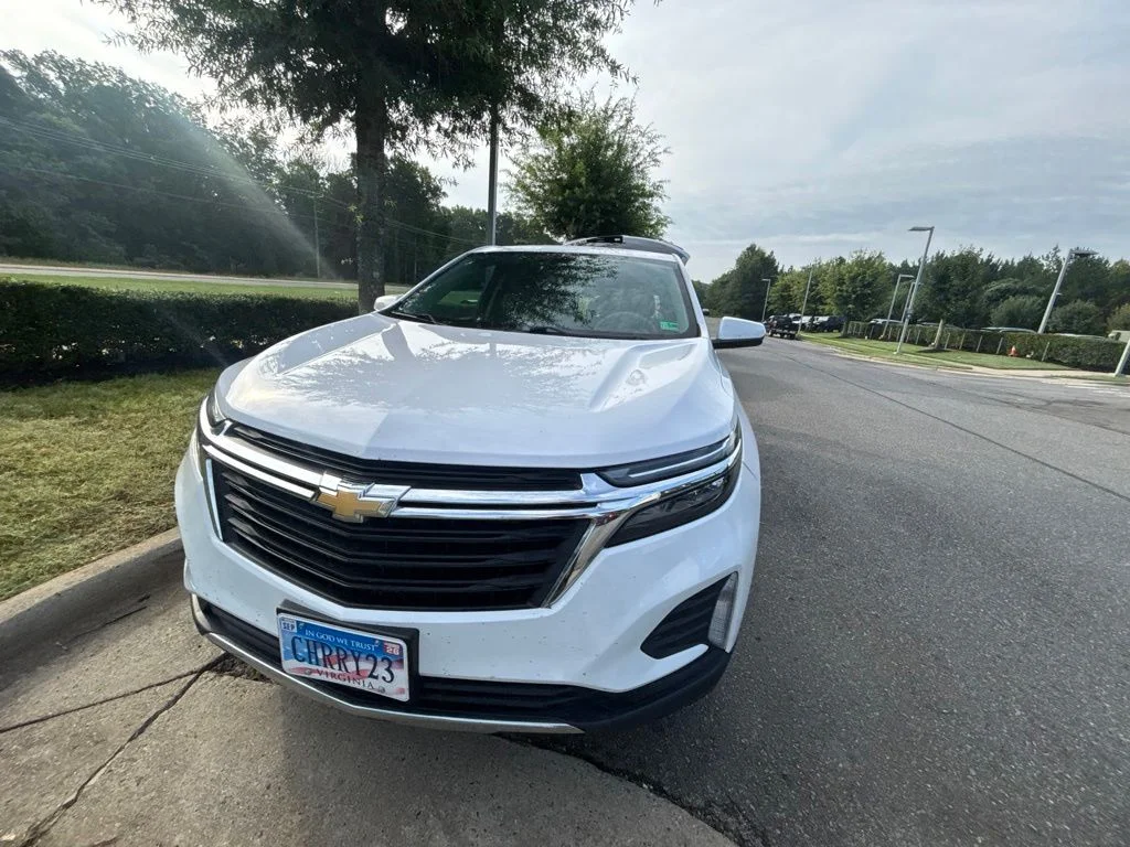 Used 2023 White Chevrolet LT image 5
