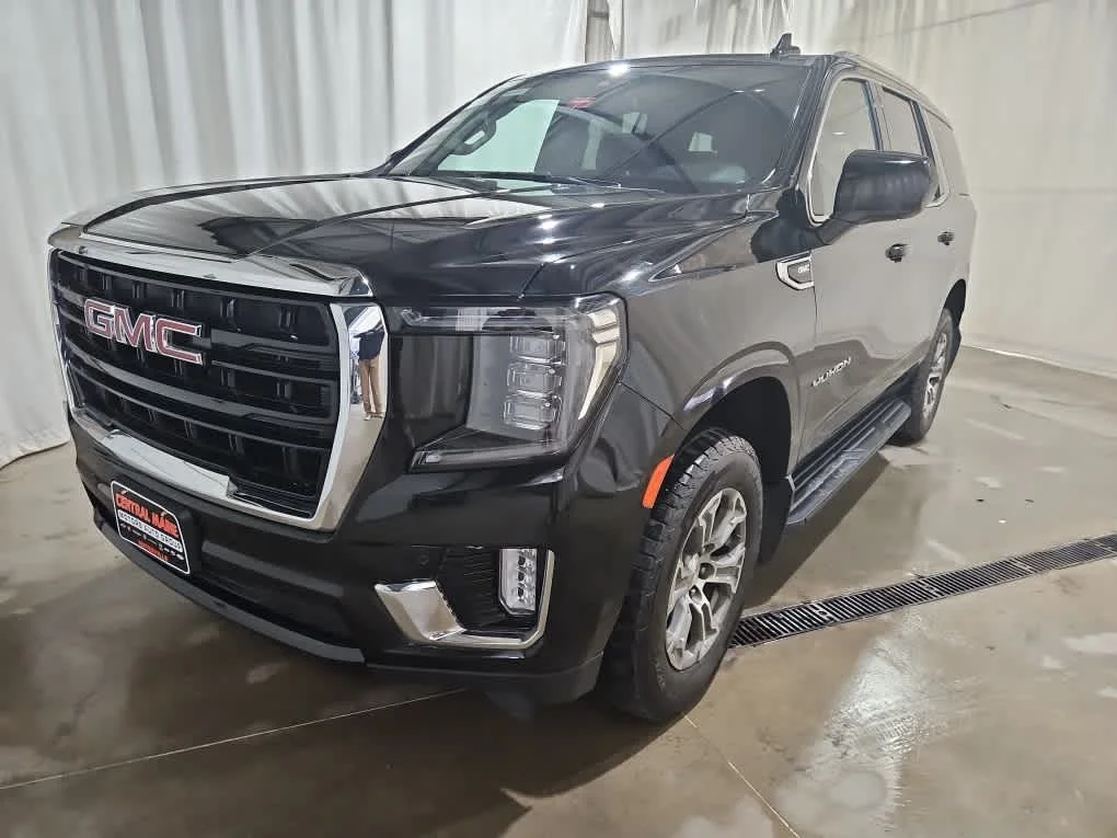 2021 GMC Yukon 4WD SLE's photo