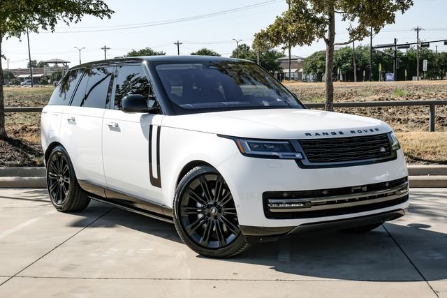 Used 2022 Fuji White Land Rover SE image 7