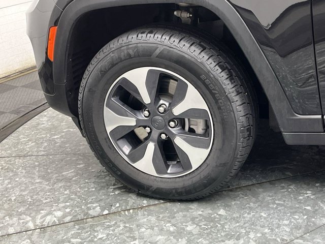 Used 2023 Diamond Black Crystal Pearlcoat Jeep 4X4 image 35