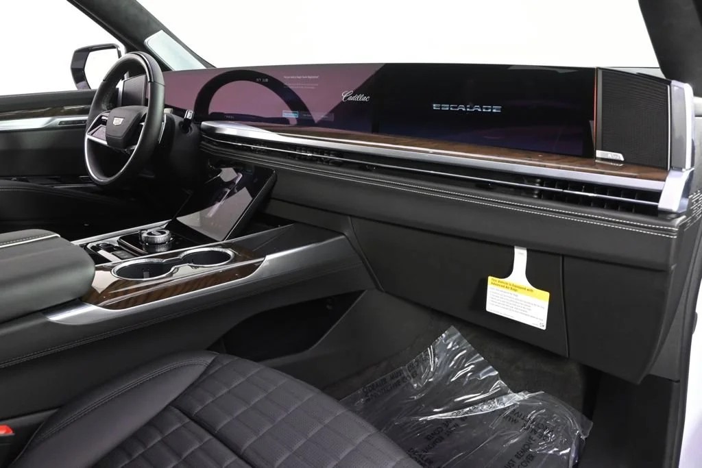 2026 Cadillac Escalade Platinum Sport - Photo 15