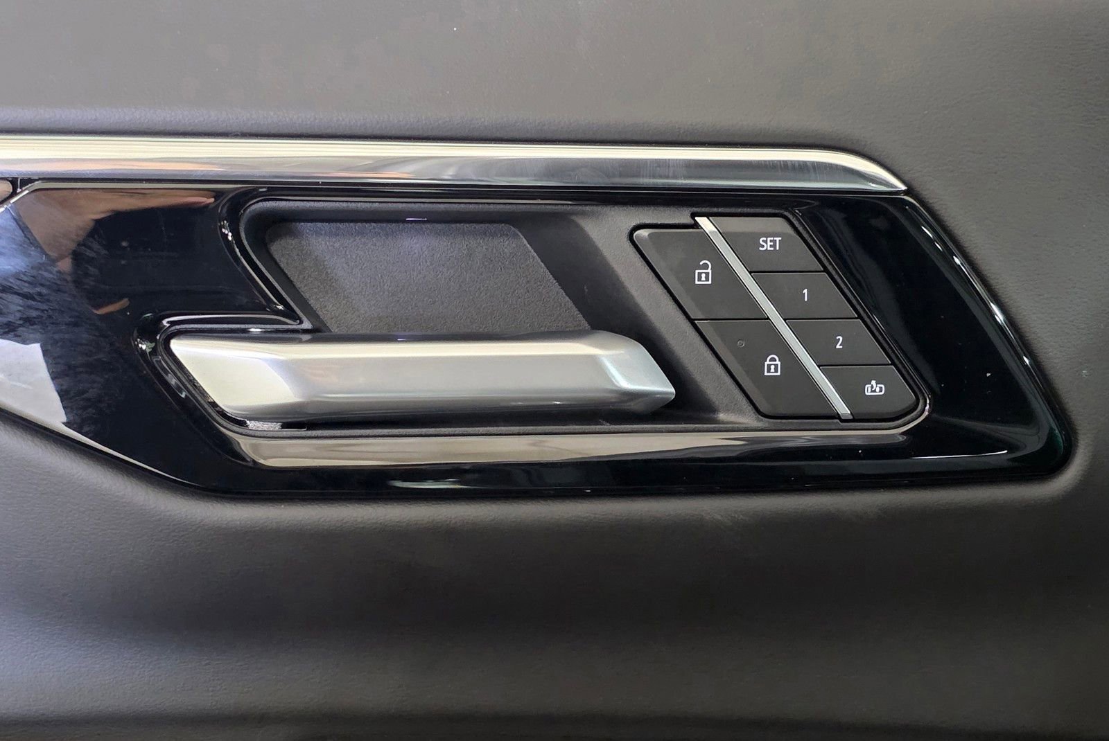 New 2026 Sterling Gray Metallic Chevrolet High Country image 23