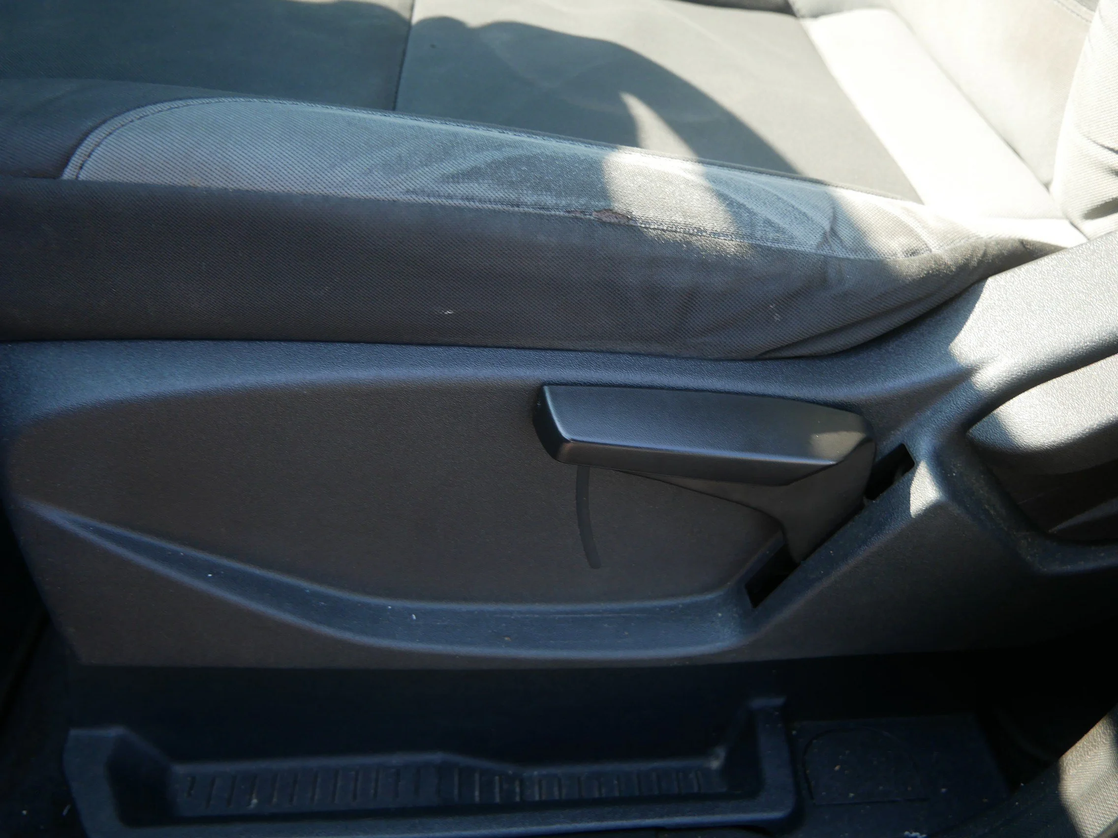 Used 2014 Sterling Gray Metallic Ford S image 22
