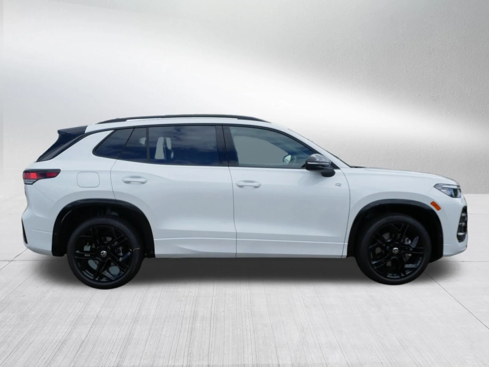 New 2026 Opal White Pearl Volkswagen SE R-Line Black image 2
